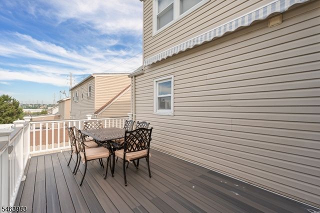 7 Veterans Pl, North Arlington Boro, NJ 07031