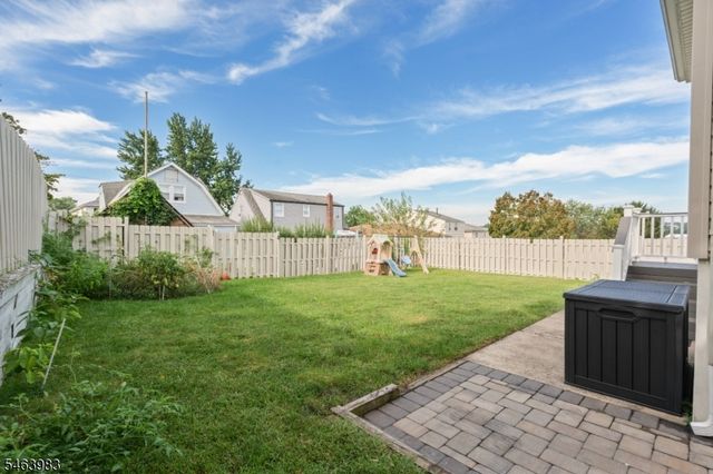 7 Veterans Pl, North Arlington Boro, NJ 07031