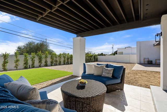 1541 E LAS PALMARITAS Drive, Phoenix, AZ 85020