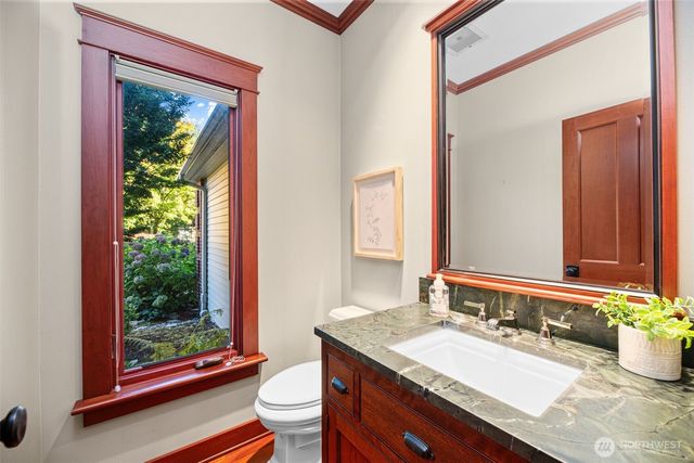 9925 NE 197th Street, Bothell, WA 98011