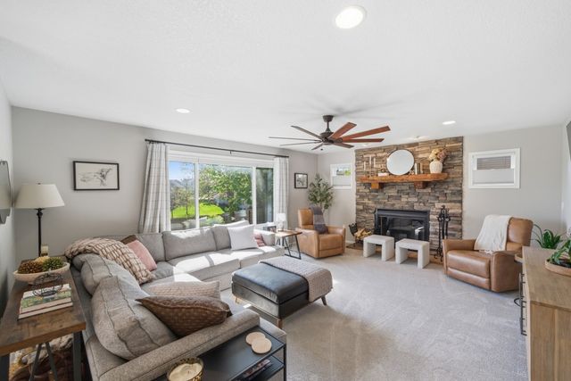 1935 SE Prairie Creek Drive, Waukee, IA 50263