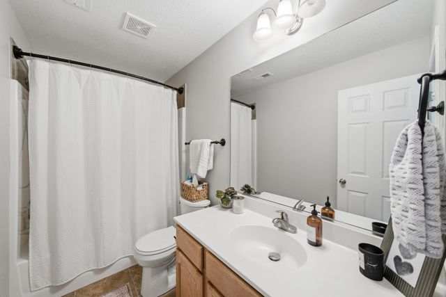 1935 SE Prairie Creek Drive, Waukee, IA 50263