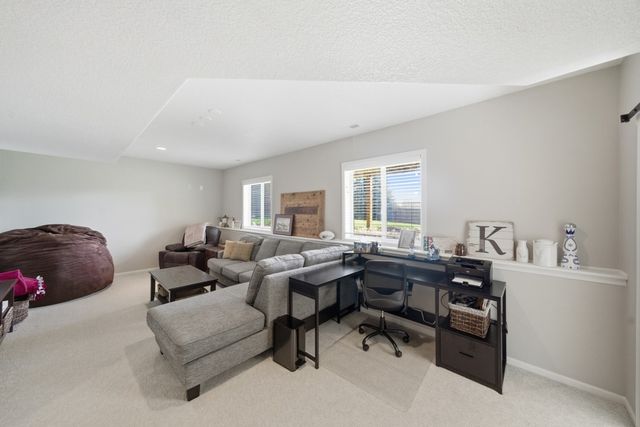 1935 SE Prairie Creek Drive, Waukee, IA 50263