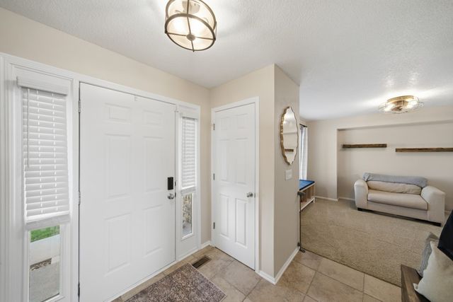 1935 SE Prairie Creek Drive, Waukee, IA 50263