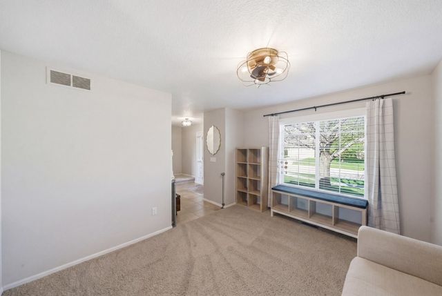 1935 SE Prairie Creek Drive, Waukee, IA 50263