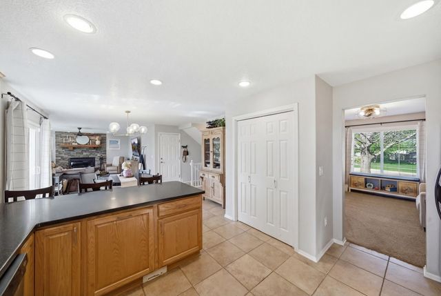 1935 SE Prairie Creek Drive, Waukee, IA 50263