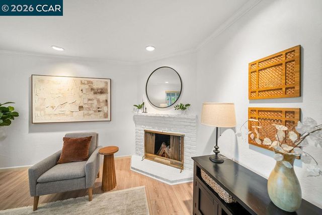 1506 N El Camino Dr, Clayton, CA 94517