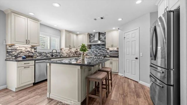 7131 Lemon Grass, Eastvale, CA 92880