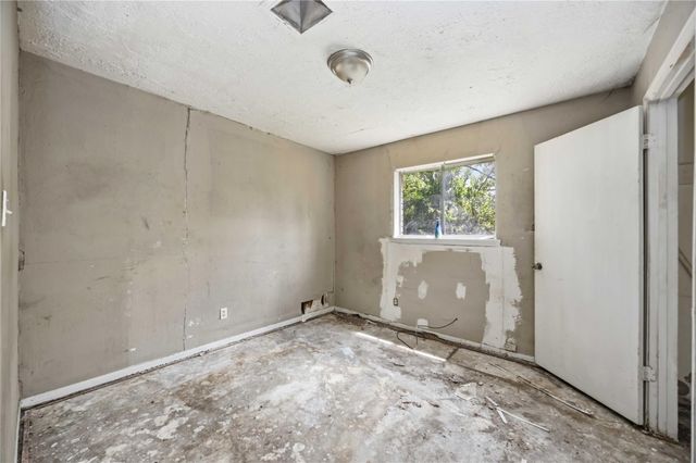 5015 Bricker Street, Houston, TX 77033