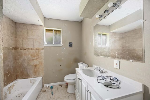5015 Bricker Street, Houston, TX 77033