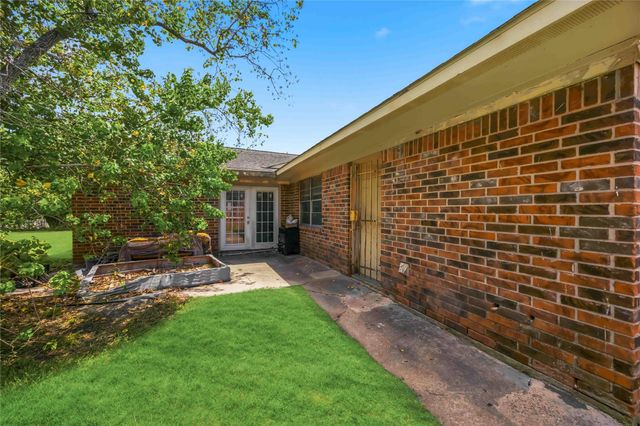 5015 Bricker Street, Houston, TX 77033