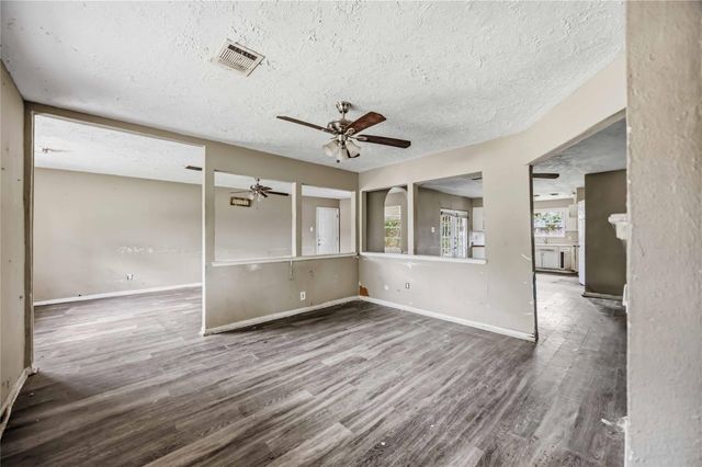 5015 Bricker Street, Houston, TX 77033