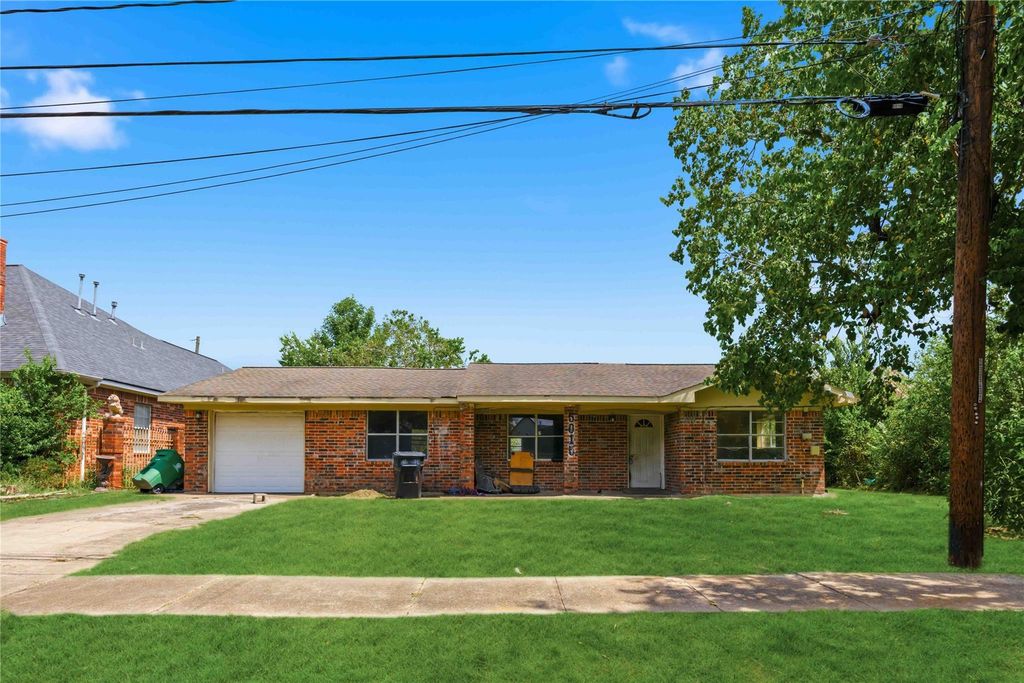 5015 Bricker Street, Houston, TX 77033