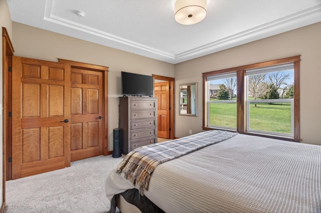 3940 Creek View Lane SW, Rochester, MN 55902