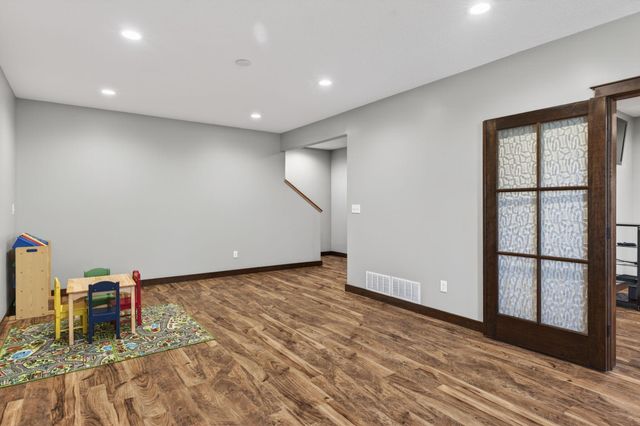 3940 Creek View Lane SW, Rochester, MN 55902