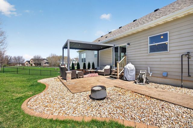3940 Creek View Lane SW, Rochester, MN 55902