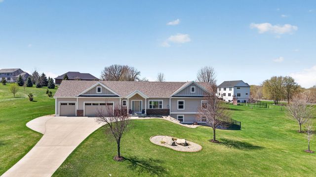 3940 Creek View Lane SW, Rochester, MN 55902