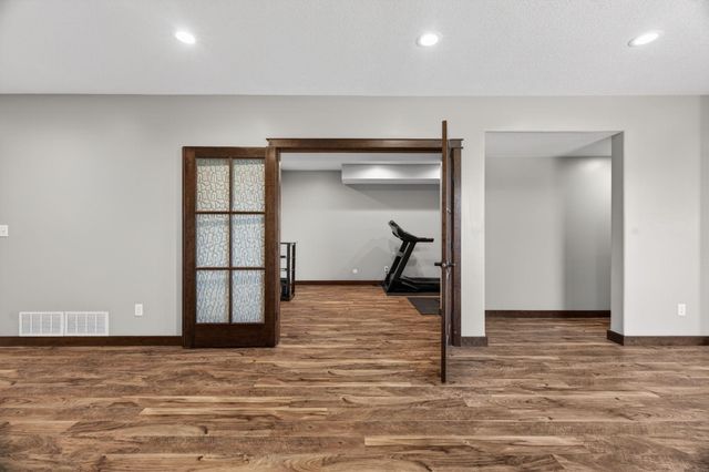 3940 Creek View Lane SW, Rochester, MN 55902