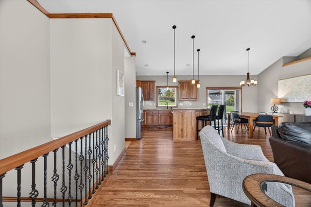 3940 Creek View Lane SW, Rochester, MN 55902
