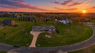 3940 Creek View Lane SW, Rochester, MN 55902