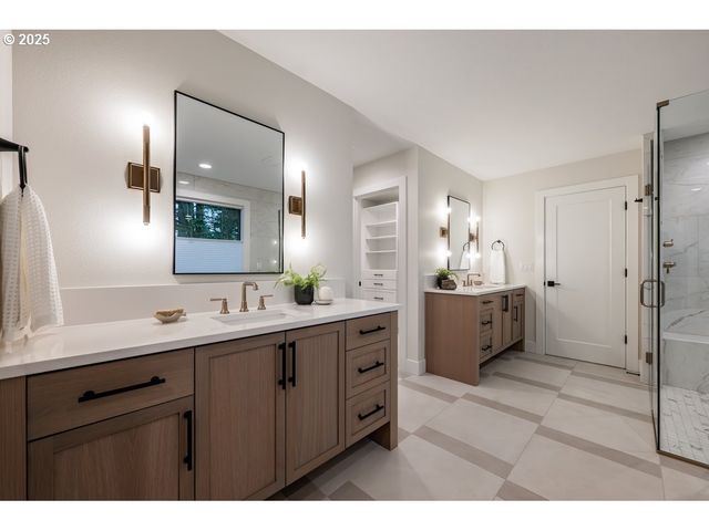 4401 COBB Way, Lake Oswego, OR 97035