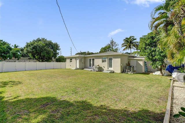 2001 N 22nd Ave, Hollywood, FL 33020
