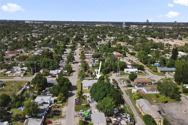 2001 N 22nd Ave, Hollywood, FL 33020