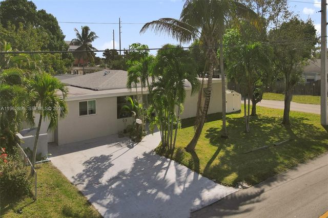 2001 N 22nd Ave, Hollywood, FL 33020