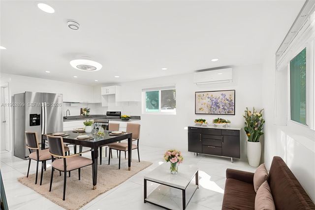 2001 N 22nd Ave, Hollywood, FL 33020