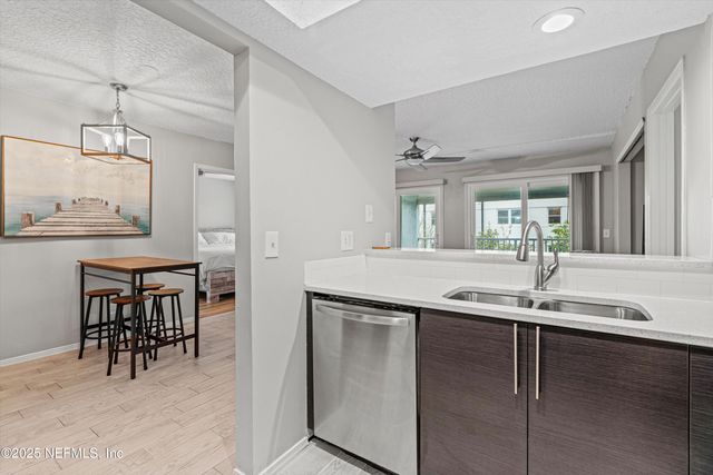 221 6TH Avenue S, E, Jacksonville Beach, FL 32250