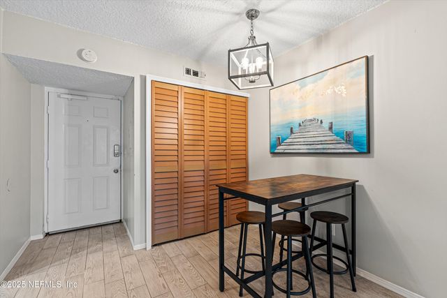 221 6TH Avenue S, E, Jacksonville Beach, FL 32250