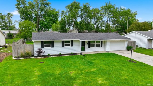 6211 Glenview Drive, Fort Wayne, IN 46815