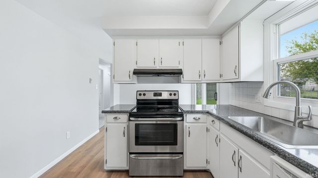 6211 Glenview Drive, Fort Wayne, IN 46815