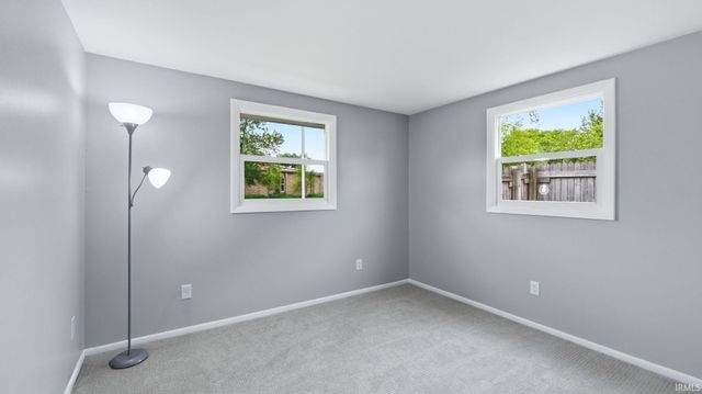 6211 Glenview Drive, Fort Wayne, IN 46815