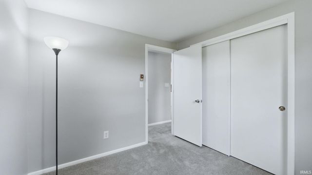 6211 Glenview Drive, Fort Wayne, IN 46815