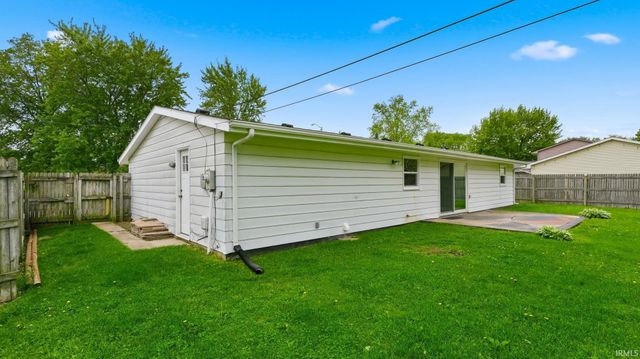 6211 Glenview Drive, Fort Wayne, IN 46815
