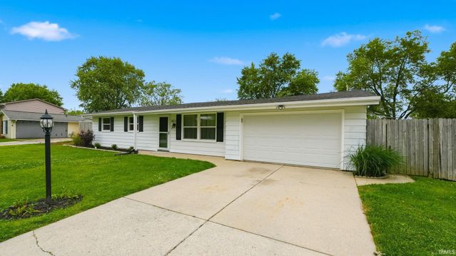 6211 Glenview Drive, Fort Wayne, IN 46815