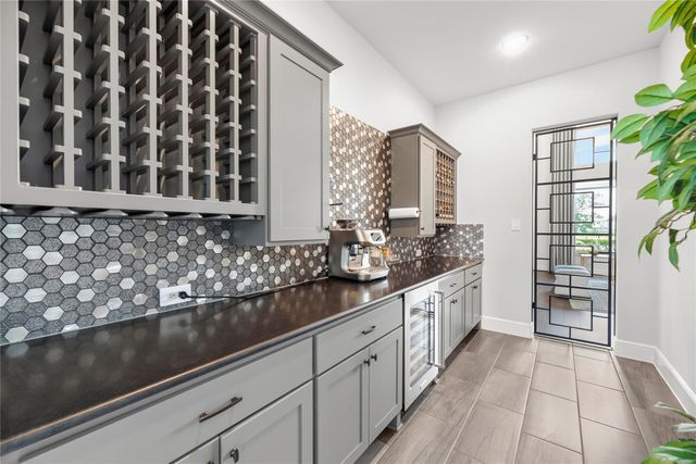 10643 Crystal Spring Drive, Missouri City, TX 77459