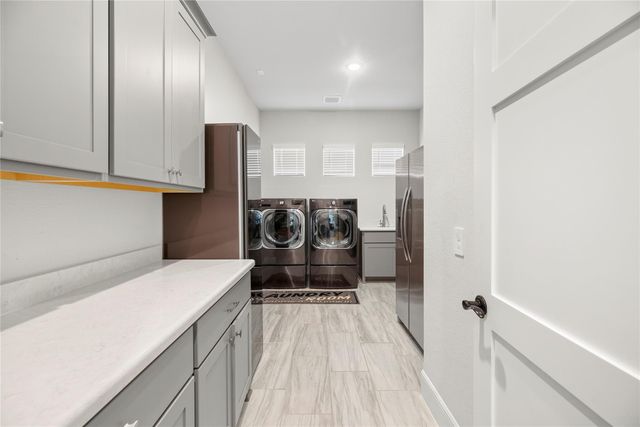 10643 Crystal Spring Drive, Missouri City, TX 77459