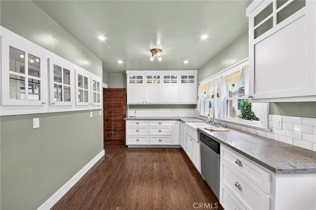 1705 W 52nd, Los Angeles, CA 90062