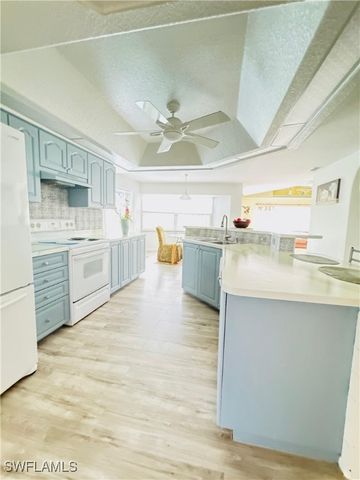 230 Kamal PKWY, Cape Coral, FL 33904