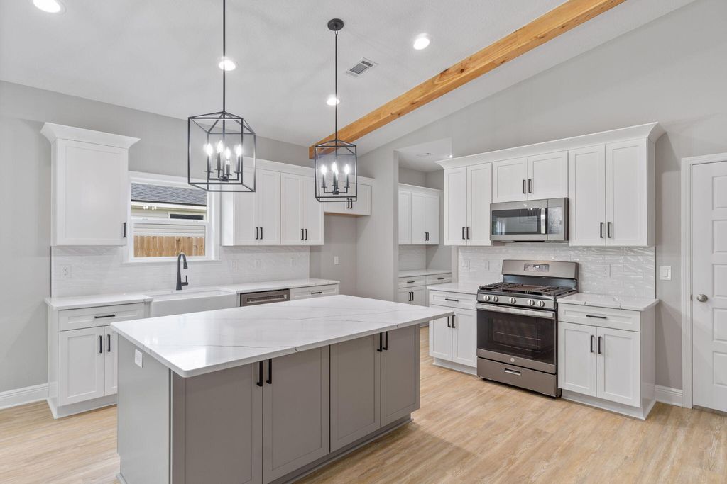 8314 Vickie Street, Pensacola, FL 32514