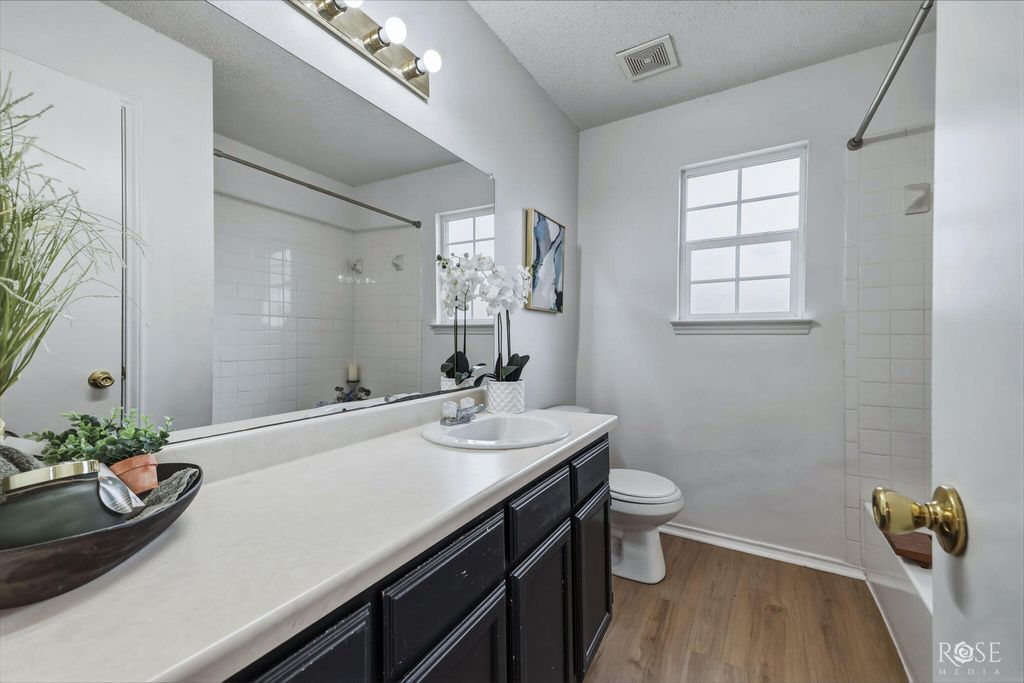 Image 21 of property listing at 1223 Wallace Lane, San Angelo, TX 76905