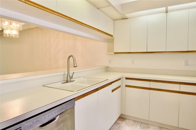 4172 MARSEILLES AVENUE 3255, Sarasota, FL 34233