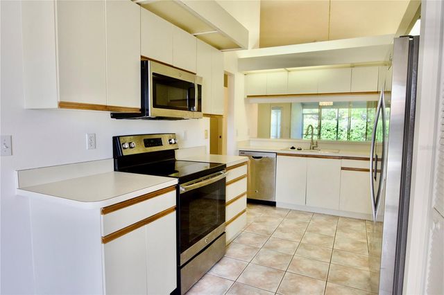 4172 MARSEILLES AVENUE 3255, Sarasota, FL 34233