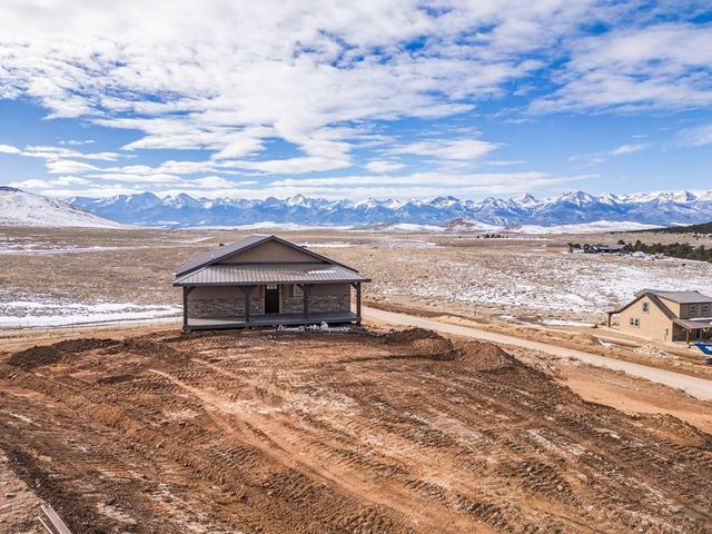 31 Bess St, Westcliffe, CO 81252