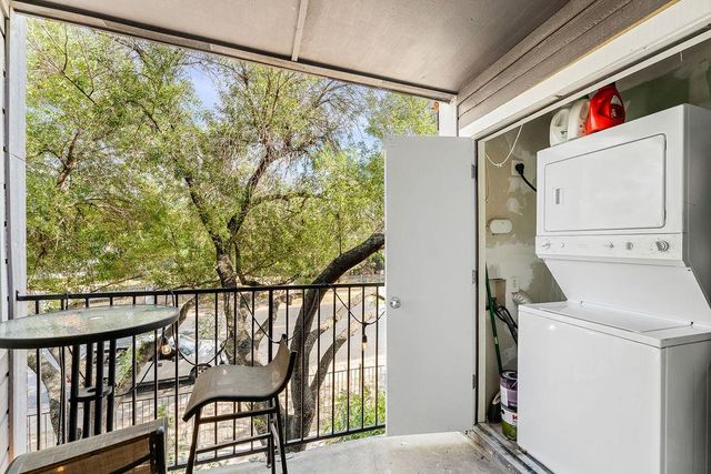 1840 Burton DR 172, Austin, TX 78741
