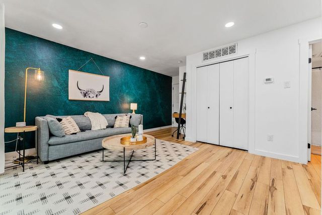 1840 Burton DR 172, Austin, TX 78741