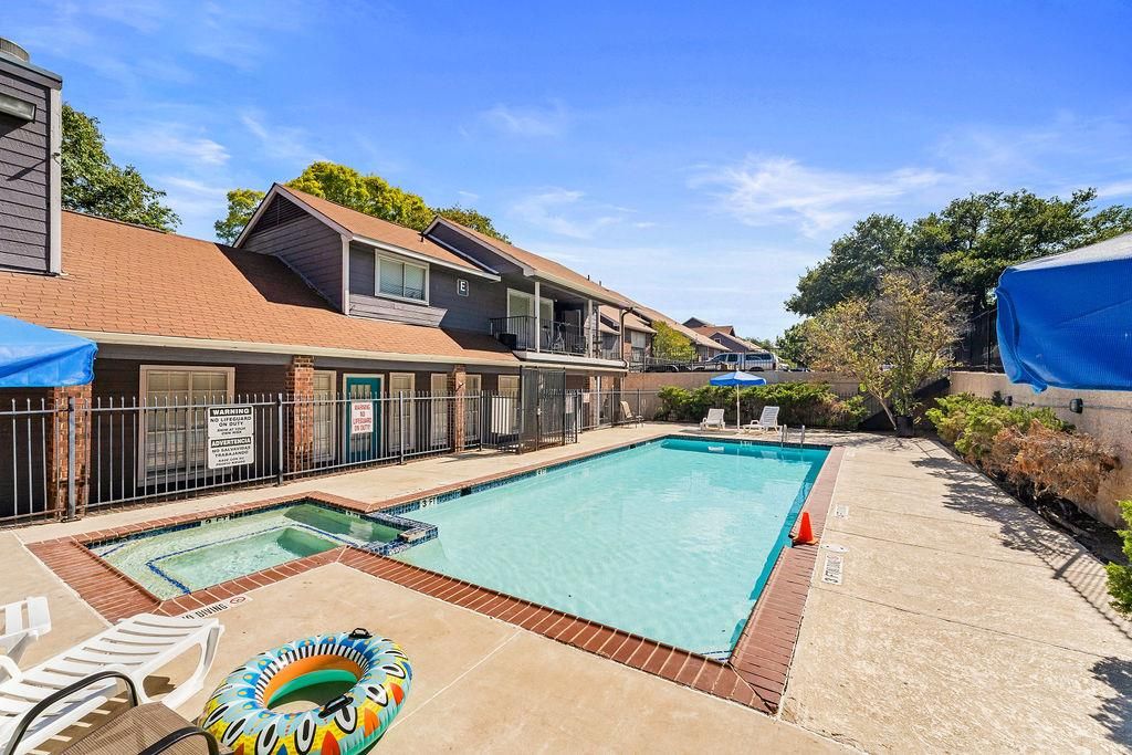 1840 Burton DR 172, Austin, TX 78741