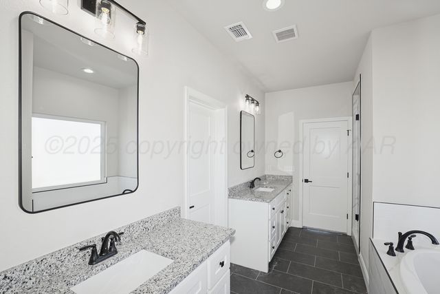 32 BUCKSTON Drive, Canyon, TX 79015